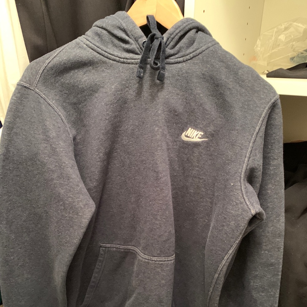Navy nike sweatshirt size medium
